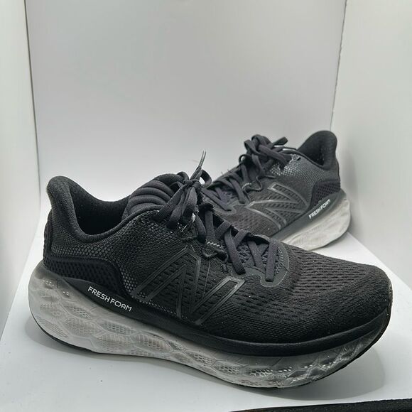 New Balance Women's Fresh Foam More V3 Running Shoe, Night Sky/Libra - Picture 1 of 9